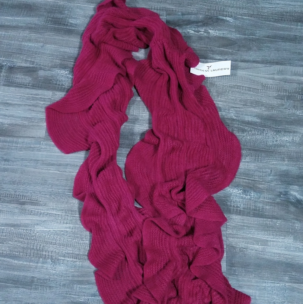 NWT Chinese Laundry Infinity Ruffle Scarf - Picture 2 of 5